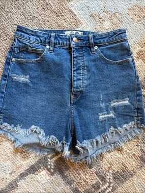 We The Free Distressed Dark Blue Frayed Hem Denim Shorts